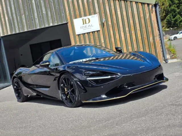 Another road trip weapon in for a post/pre road trip spruce up. 
If you're gonna take a car on euro road trips, why not make it a Mclaren 750S 😁